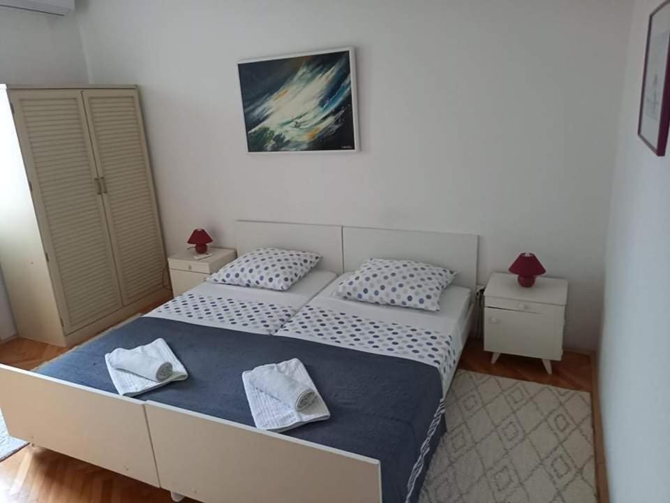 Ferienwohnung Studio Darija For 2 Persons S Terasom Wi-Fi & Parking Makarska Exterior foto