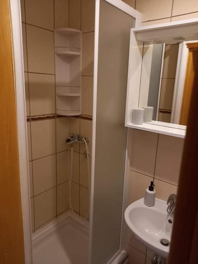 Ferienwohnung Studio Darija For 2 Persons S Terasom Wi-Fi & Parking Makarska Exterior foto